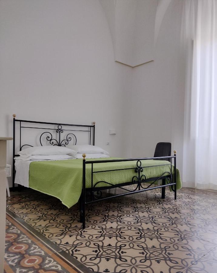 Liberty Apartment Галатоне Екстериор снимка